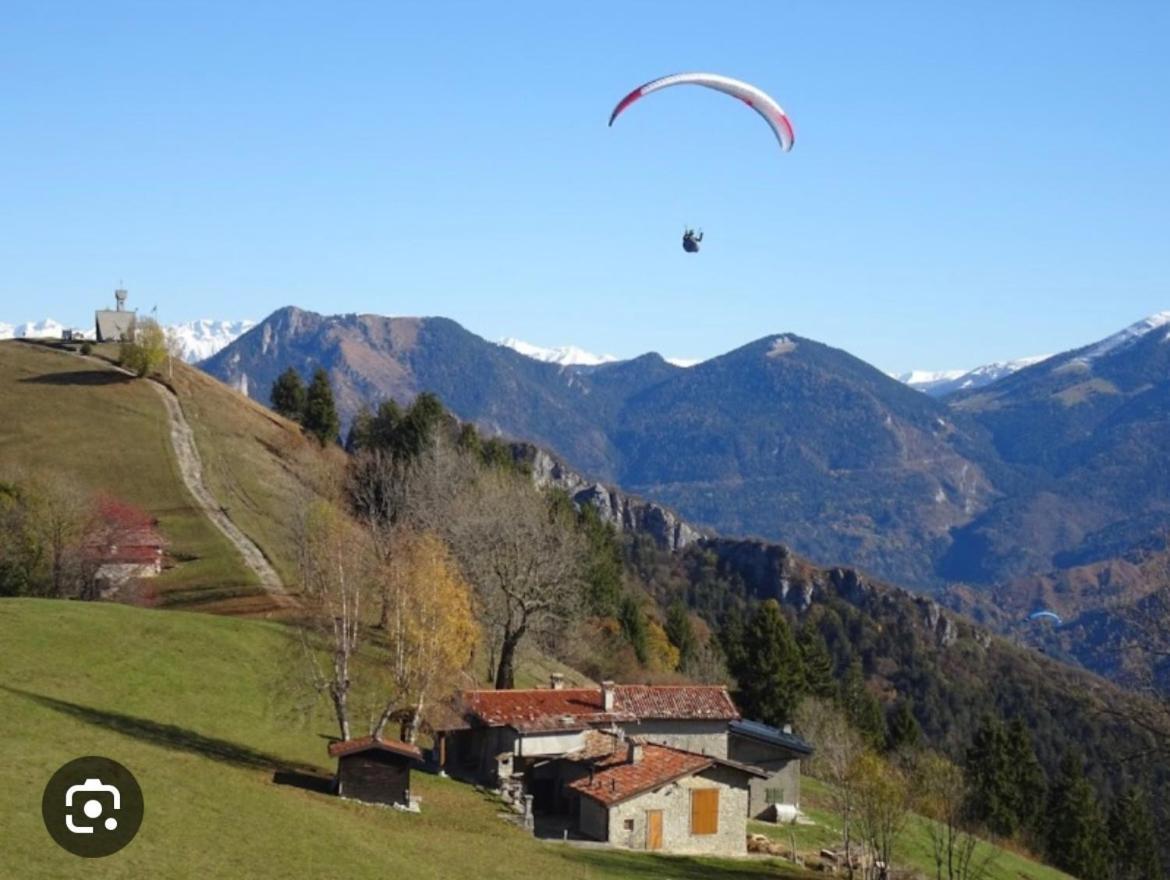 Mansarda G.A. Apartment Clusone Bagian luar foto